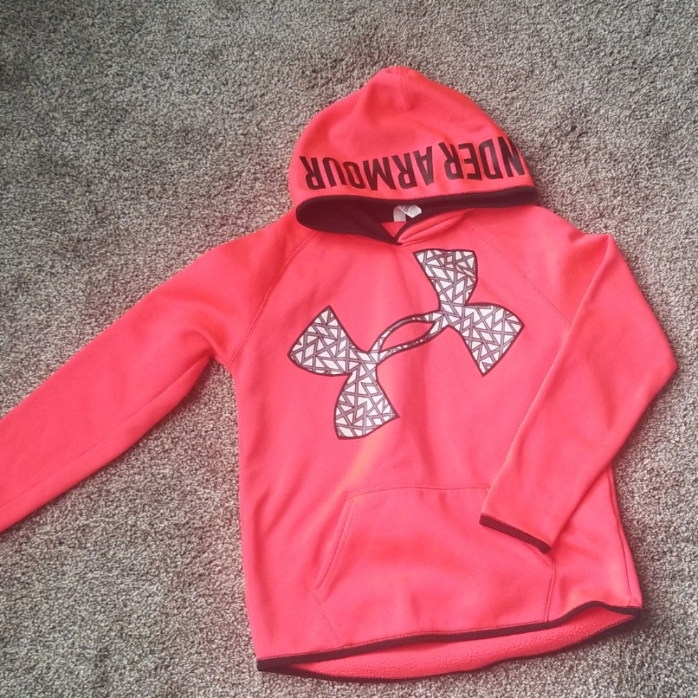 Under Armour sweatshirt